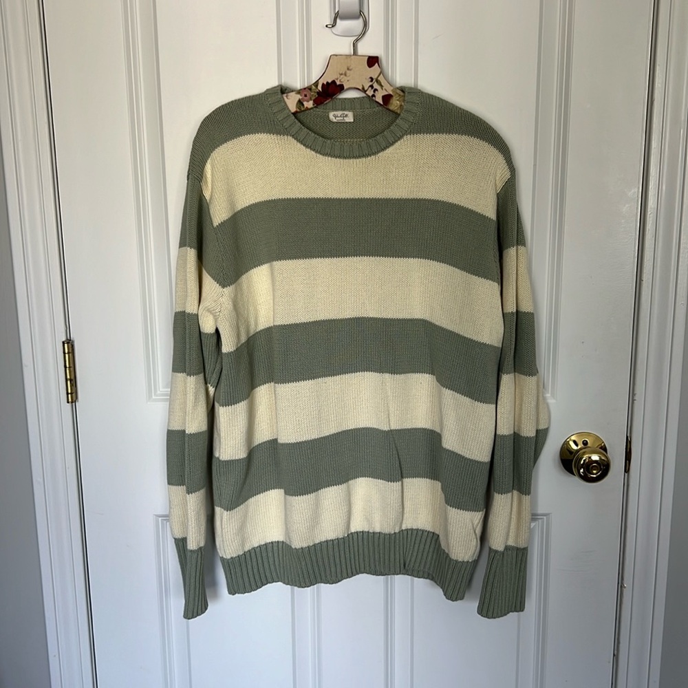 Brandy Melville John Galt Brianna Sweater